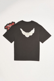 Тёмно-серая с логотипом GAP футболка выполнена из 100% хлопка