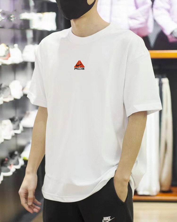 Белая Nike ACG хлопковая футболка с широкой горловиной и принтом