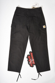 Чёрные штаны Carhartt с накладными карманами по бокам