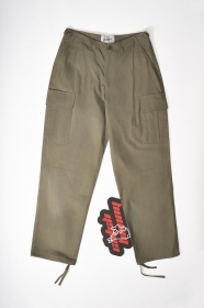 Штаны с накладными карманами Carhartt хаки на затяжках снизу