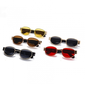 Солнцезащитные очки с овальными линзами в ассортименте разные цвета