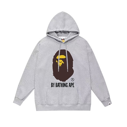 Худи серого цвета от бренда Bape с принтом и надписью "by bathing ape"