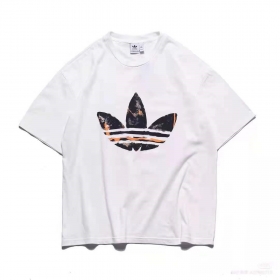 Adidas свободного покроя белая футболка с логотипом