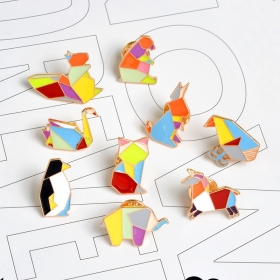 Яркие запоминающиеся пины фигурок животных оригами