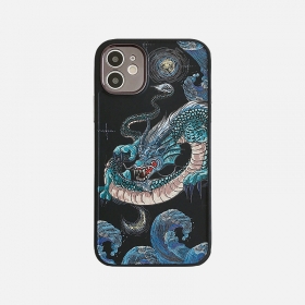 Стильный чехол для телефонов iPhone с рисунком дракона на черном фоне