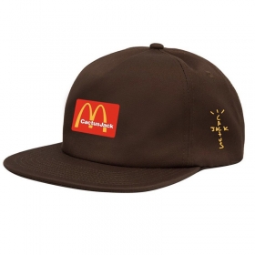 Бейсболка с красным лого McDonald's