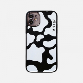 С белыми коровьими пятнами на черном фоне чехол для телефонов iPhone