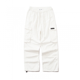 Стильные белые штаны карго от I&Brown с утяжками внизу