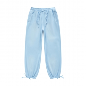 Голубые с высветленными зонами на ткани штаны от бренда BE THRIVED