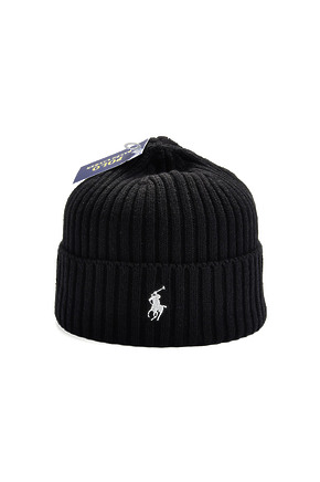 Чёрная шапка Ralph Lauren с белым лого