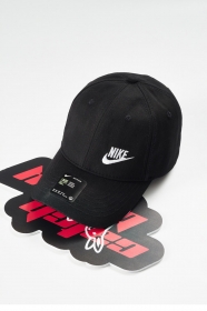 Черная кепка с вышитым маленьким лого Nike