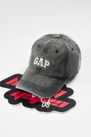 Кепка GAP с вышитым лого черная