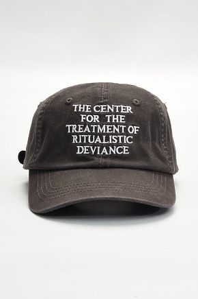 Кепка Enfants Riches Deprimes чёрного цвета с вышитыми буквами в наличии