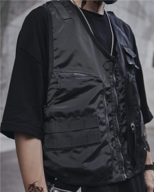 Многофункциональный черный жилет I&Brown с большим карманом-рюкзаком