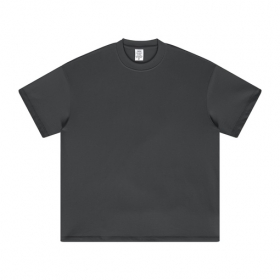 Тёмно-серая хлопковая футболка оверсайз от бренда BE THRIVED