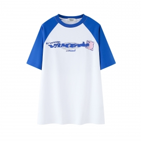 VAMTAC футболка белая с синими рукавами и названиями бренда