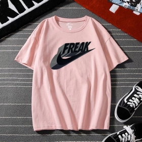 Розовая свободного покроя с фирменным логотипом Nike Air футболка