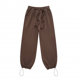 Универсальные хлопковые штаны от бренда BE THRIVED в коричневом цвете