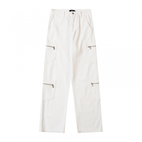 Стильные белые штаны карго от I&Brown с накладными карманами на молнии