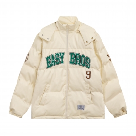 Эффектная молочная куртка AAST с брендовой вышивкой спереди и рукаве