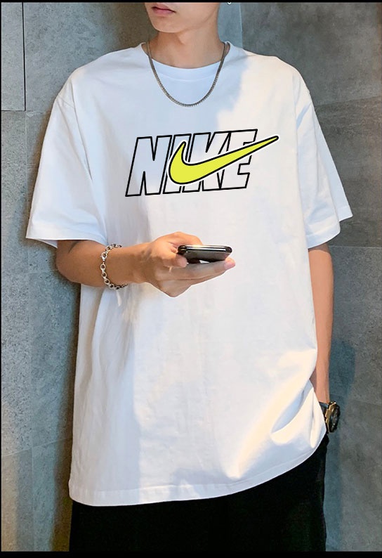 Базовая белая футболка Nike свободного кроя с коротким рукавом