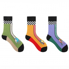 Набор стильных разноцветных носков с чёрной резинкой и принтом