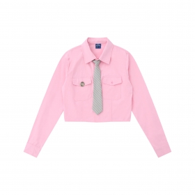 С серым галстуком розовая короткая рубашка TIDE EKU с двумя карманами