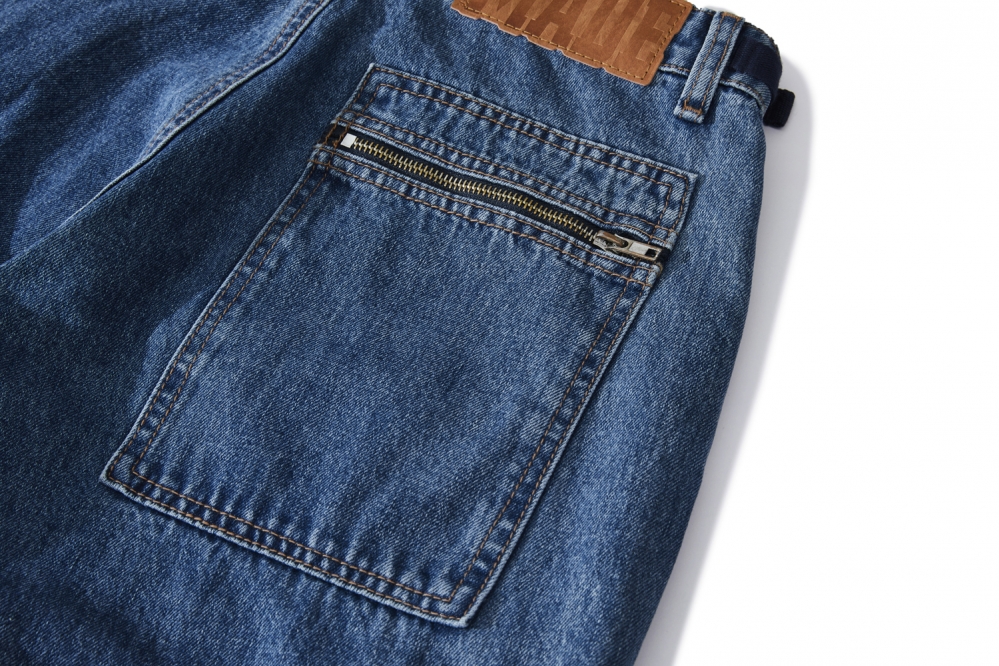 Синие Made Extreme джинсы прямого кроя с карманами, разрез внизу