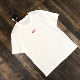 Белая футболка Nike с коротким рукавом и принтом на спине