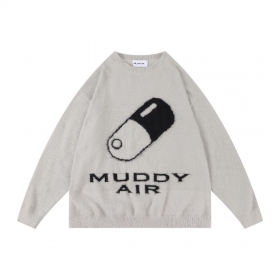 Комфортный светло-серый свитер бренда MUDDY AIR со спущенными рукавами