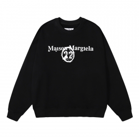 Базовый черный хлопковый свитшот Maison Margiela с белым принтом