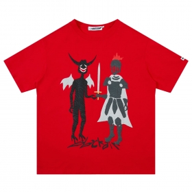 Красная футболка Made Extreme с рисунком демона и рыцаря в доспехах