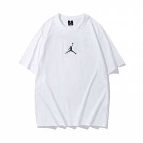 Удлиненная футболка Jordan белого цвета хлопковая с брендовым лого