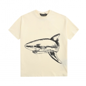 Хлопковая футболка молочного цвета Palm Angels с рисунком акулы