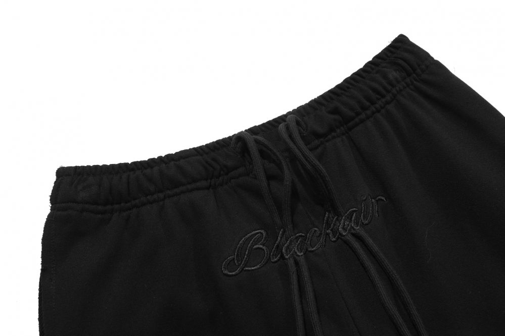 Чёрные спортивные штаны Made Extreme с вышитым логотипом сзади