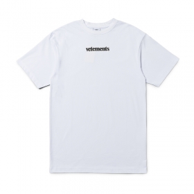 Базовая хлопковая футболка от VETEMENTS WEAR белая повседневная