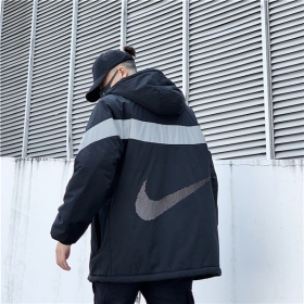 Чёрная куртка Nike Just Do It Reflective с капюшоном