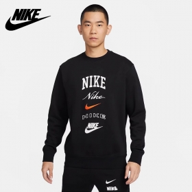 Брендовый свитшот в черном цвете Nike с округлым вырезом