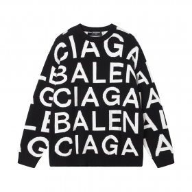 Черно-белый комфортный свитер Balenciaga из акрила