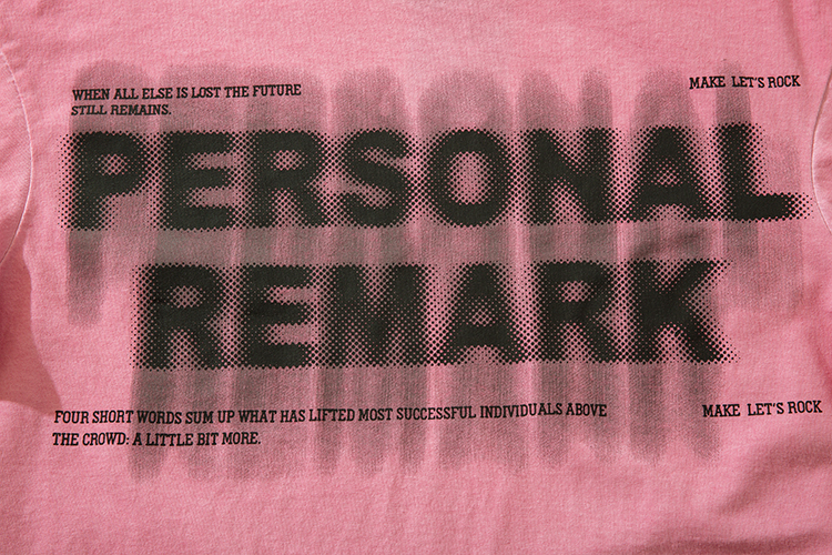 Розовая футболка Let's Rock с принтом на груди "Personal Remark"