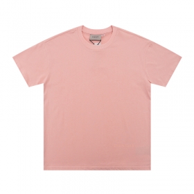 Розовая футболка бренда ESSENTIALS FOG с белым логотипом