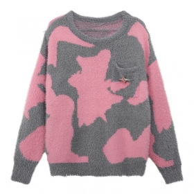 Модный Fashion свитер серо-розового цвета с нашитым карманом