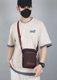Стильная через плечо сумка-барсетка Nike чёрная с красными полосками