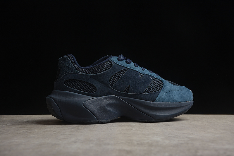 Тёмно-синие New Balance UWRPDMOB кроссовки с объёмной подошвой