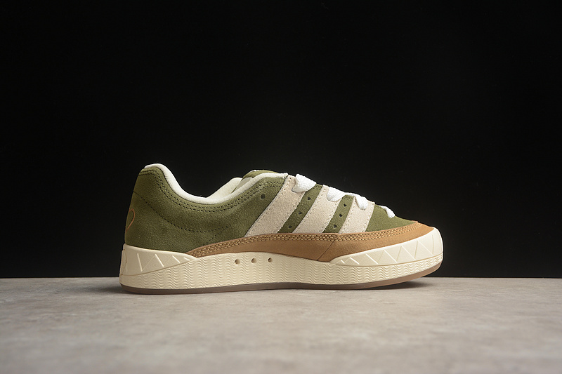 Зеленые кроссовки унисекс Adidas Adimatic HM с плотным верхом