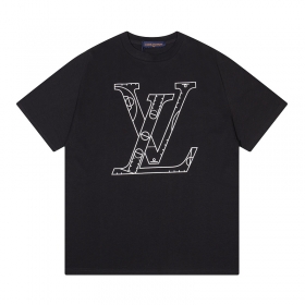 Качественная черная футболка Louis Vuitton прямого кроя с принтом