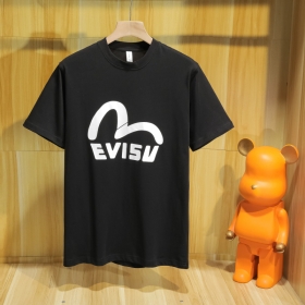 Чёрная классическая футболка оверсайз от бренда Evisu