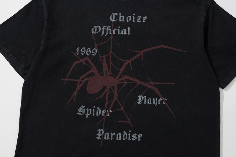 CHOIZE чёрная футболка с принтом красного паука на груди