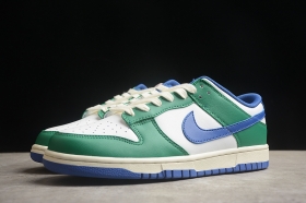С сине-зелеными вставками Nike SB Dunk Low белые кроссовки