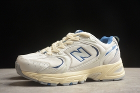 В стиле ретро светло-бежевые кроссовки New Balance 530